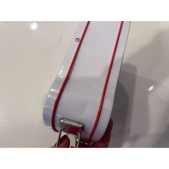 Sandwich Defender Tin Lunch Boxes Set Of 2 With Red Handles & Bear Graphic - Picture 5 of 7